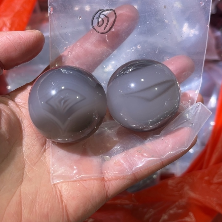 玛瑙/玉髓未镶嵌珠宝奇石