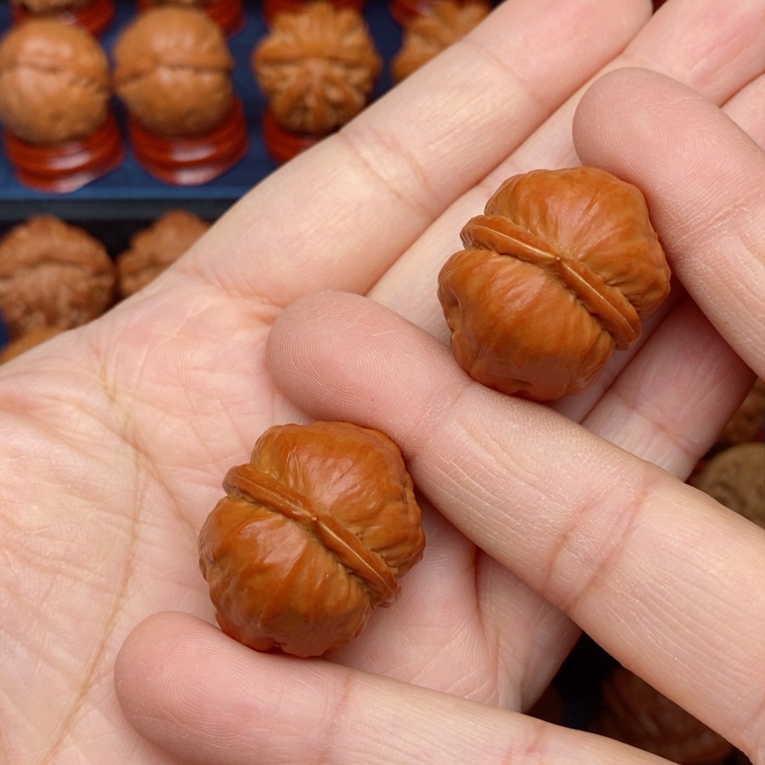 把件文玩核桃手捻元宝墩