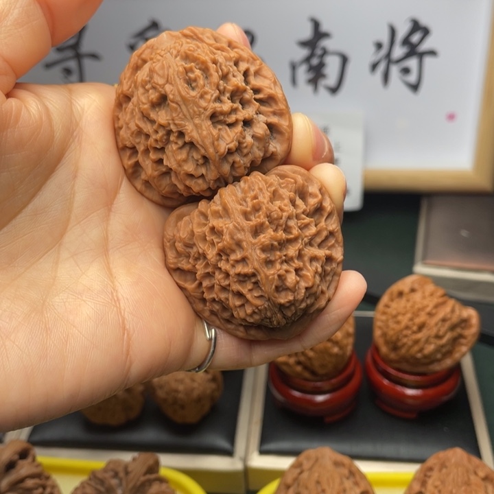 文玩核桃吊坠.***鱼44尺三角团子551