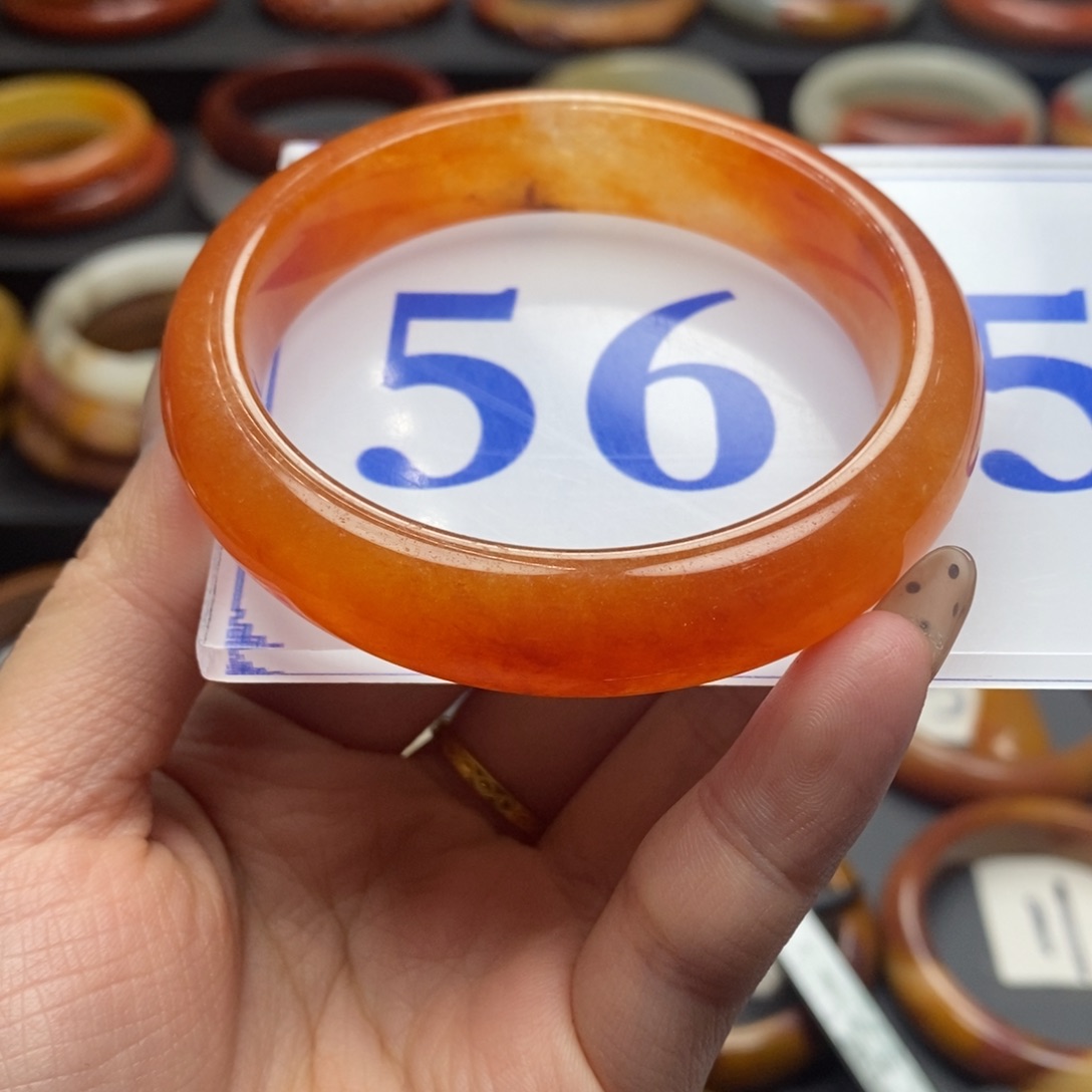 石英质玉（黄龙玉）手镯微瑕未镶嵌