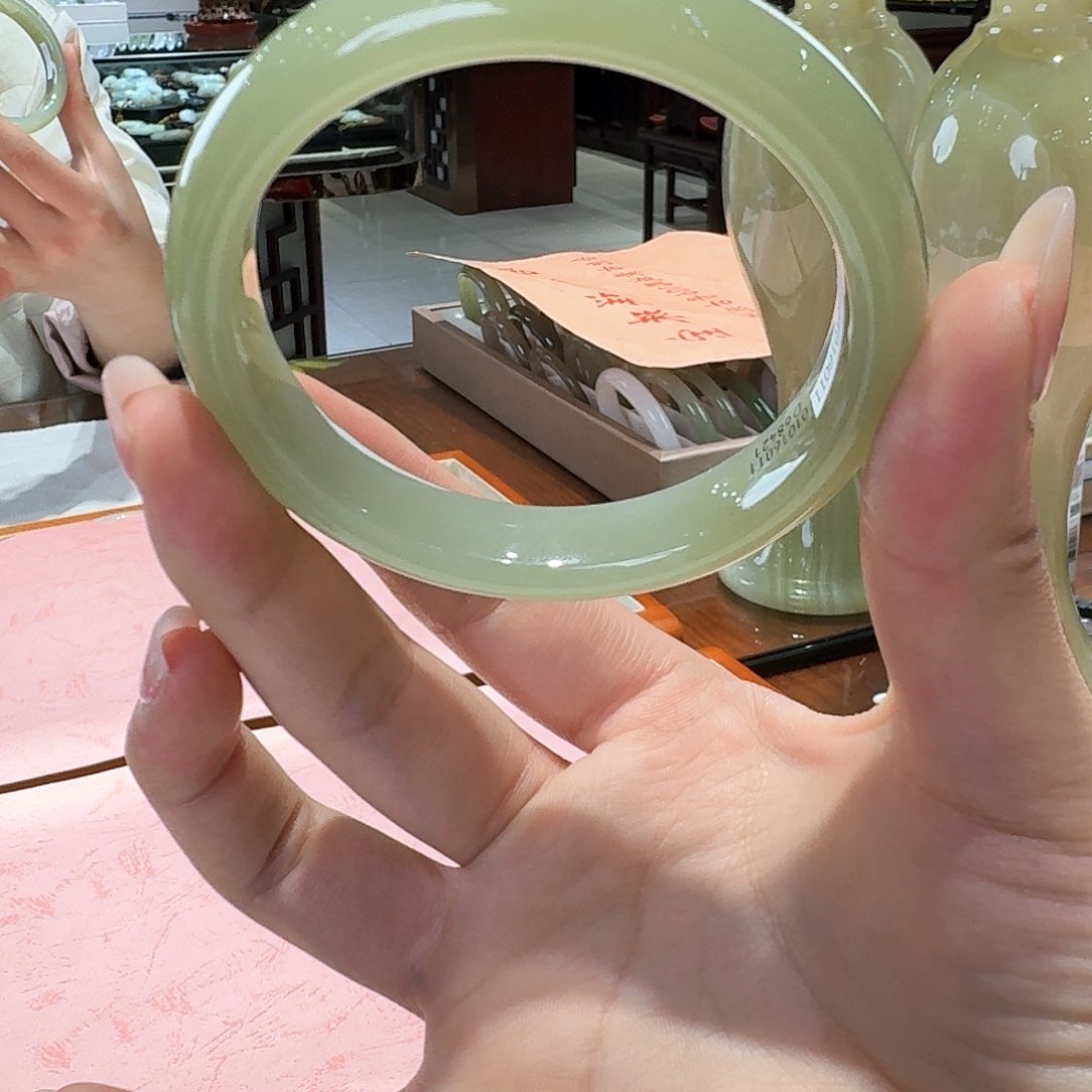 和田玉手镯未镶嵌59.2