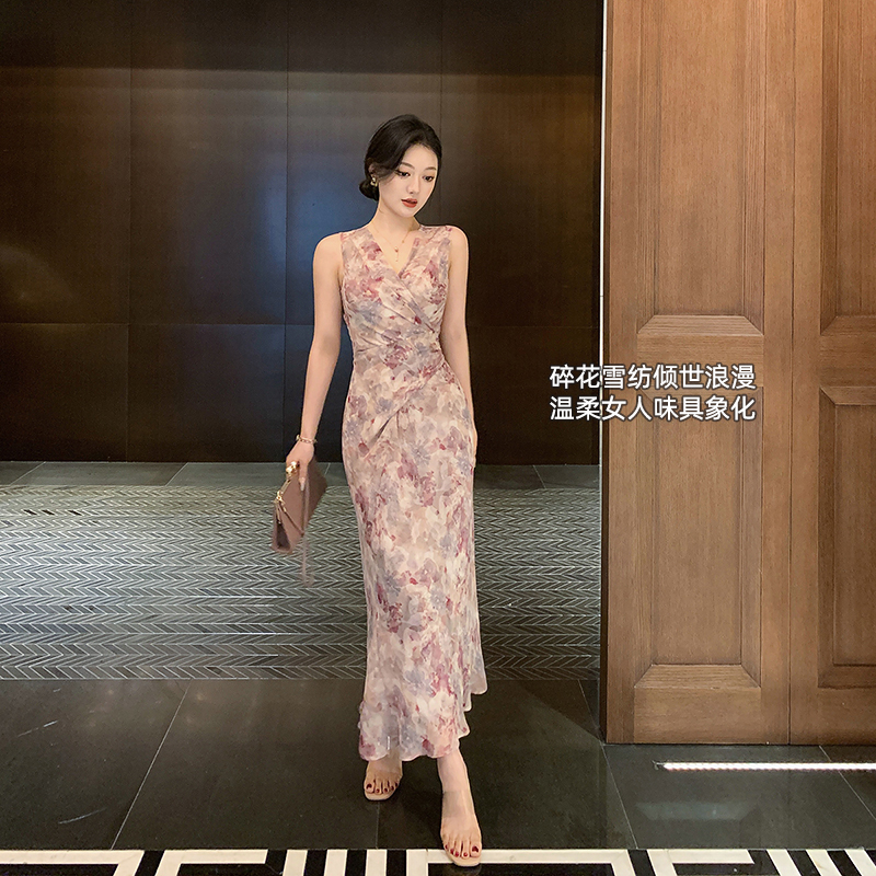 林关关【倾世浪漫】法式系带碎花吊带连衣长裙夏季御姐气质后妈裙子