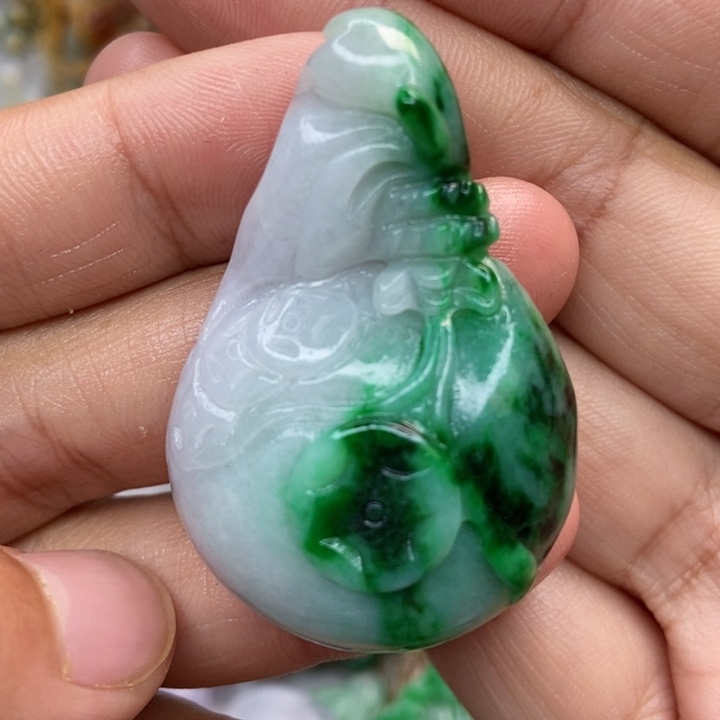 定制翡翠未镶嵌翡翠