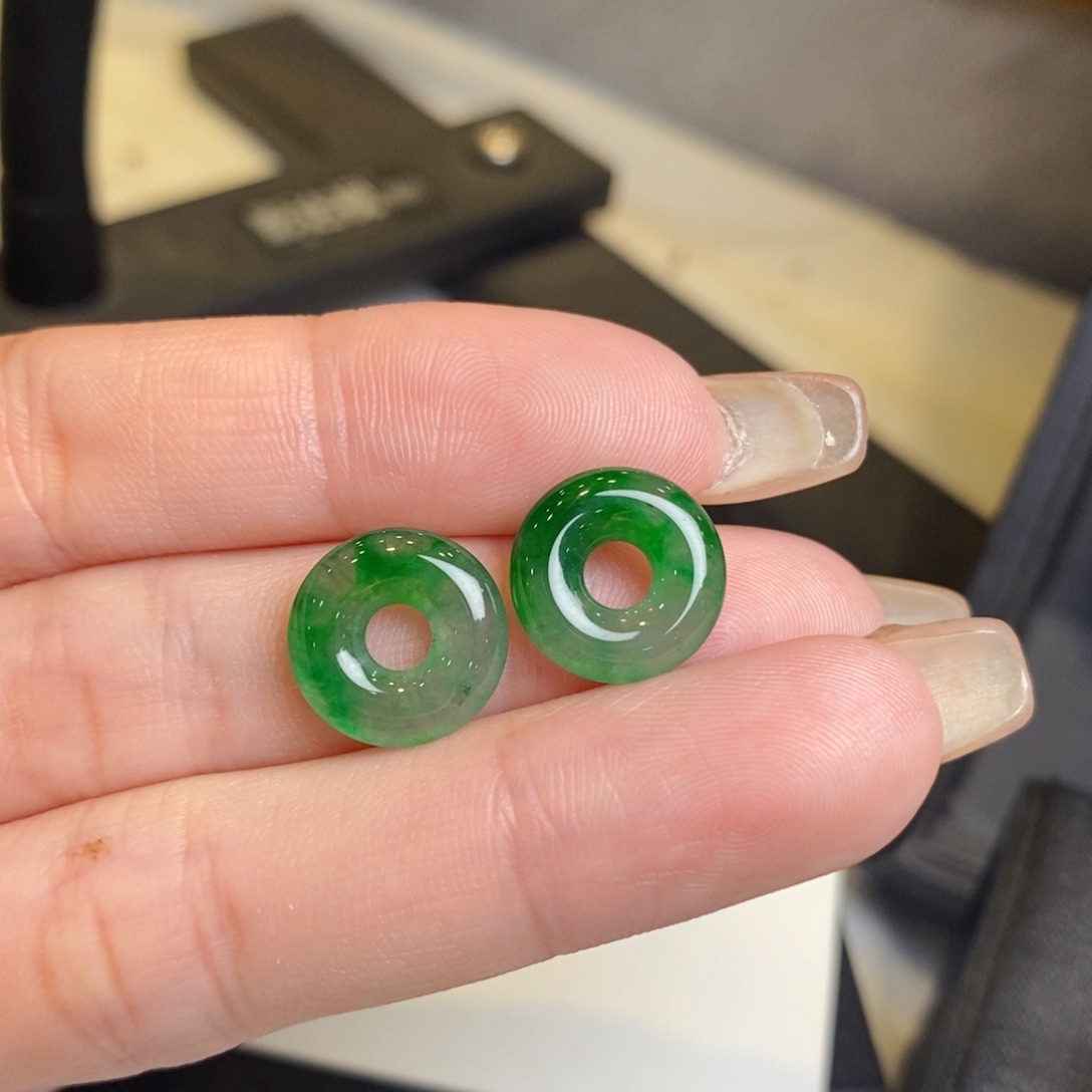 翡翠耳饰未镶嵌甜甜圈