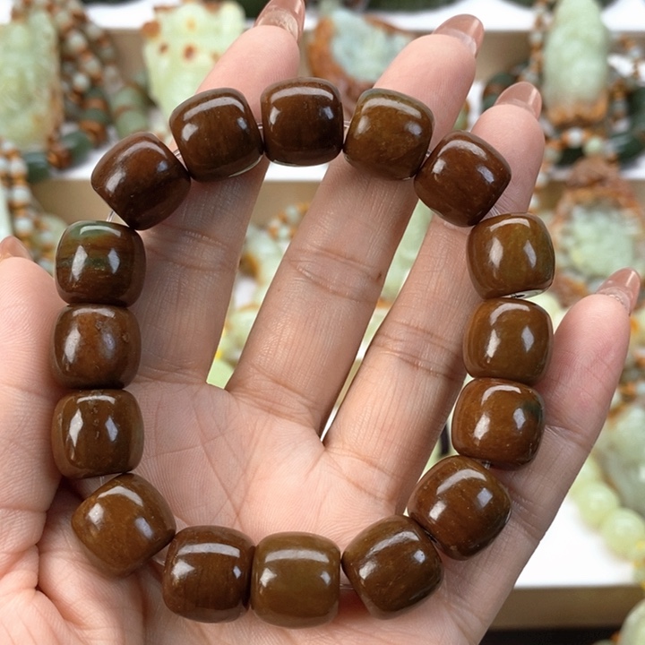 【闪购商品】透闪石质玉手串未镶嵌