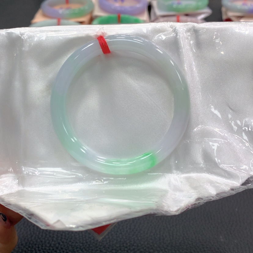 【闪购商品】翡翠手镯未镶嵌翡翠