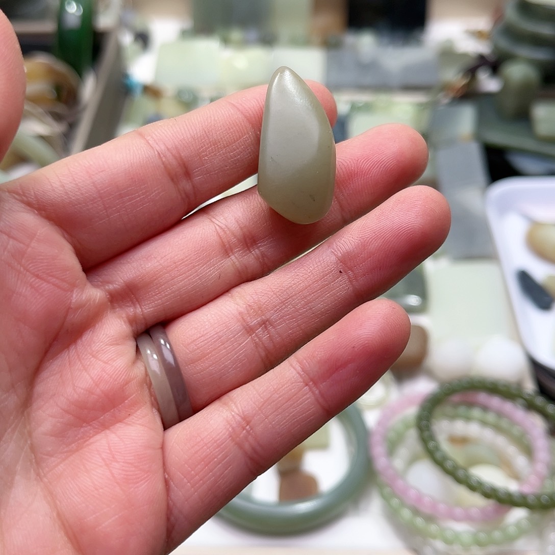 和田玉珠宝半成品未镶嵌