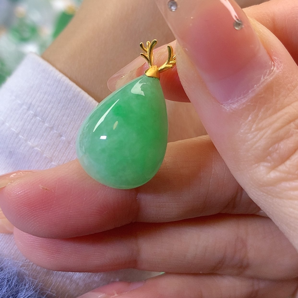 【闪购商品】翡翠吊坠(赠链)18K金镶嵌