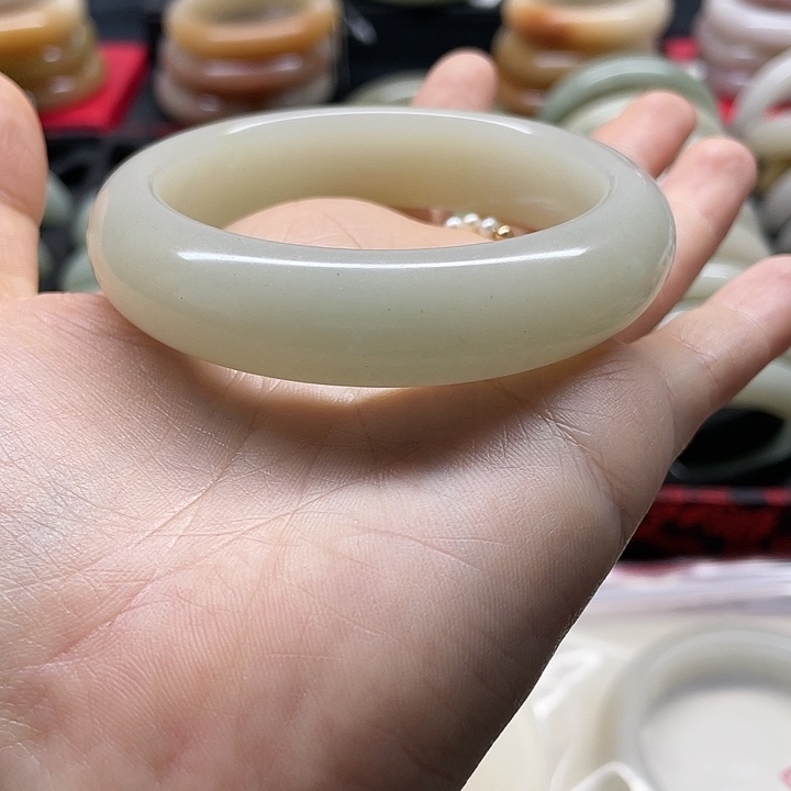 石英质玉未镶嵌经典时尚冰透佘太翠58