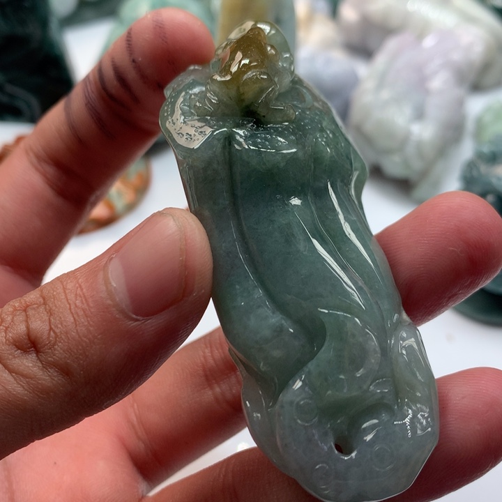 翡翠未镶嵌颈饰保真天然a货翡翠