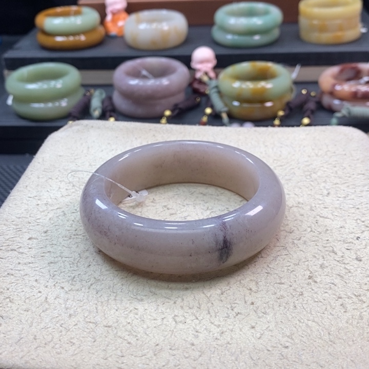 未镶嵌手镯石英岩玉