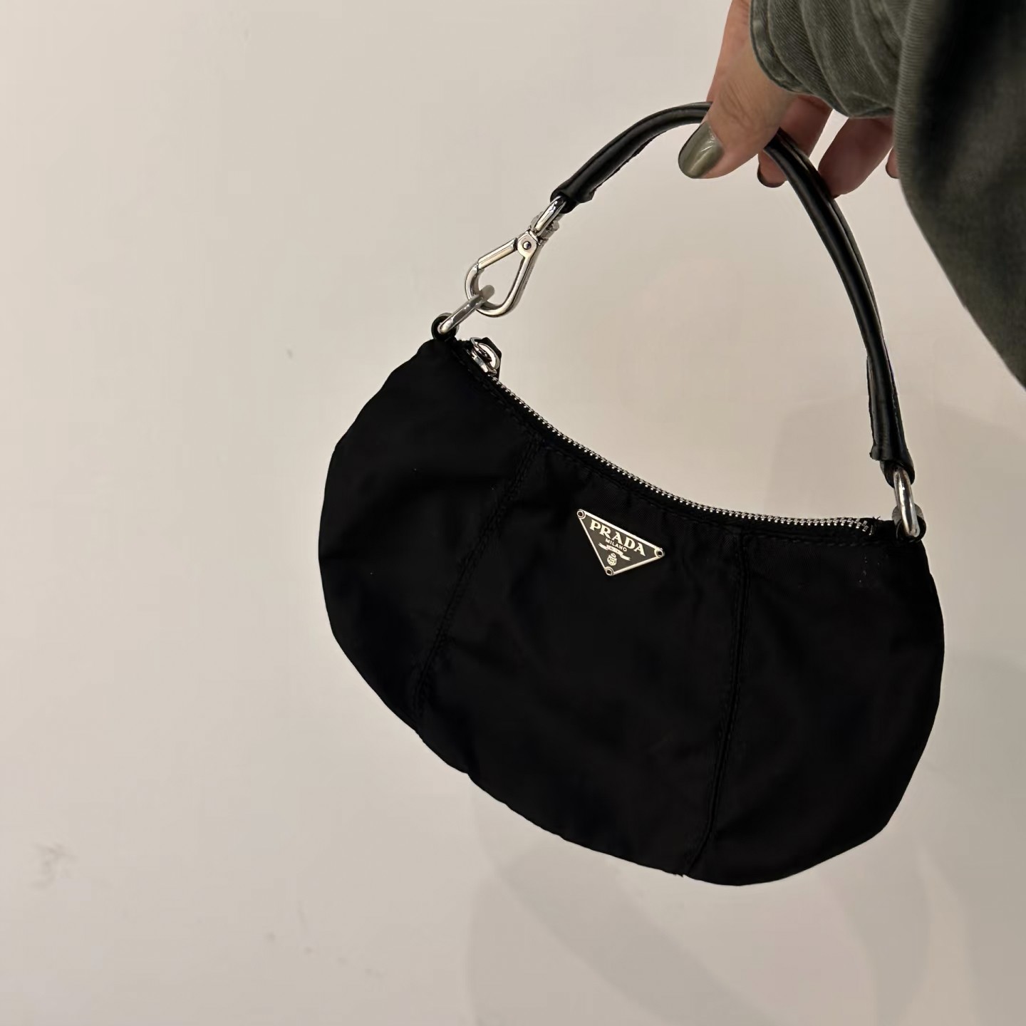 95新 Prada/普拉达 暮野奢品/普拉达手提包/04077