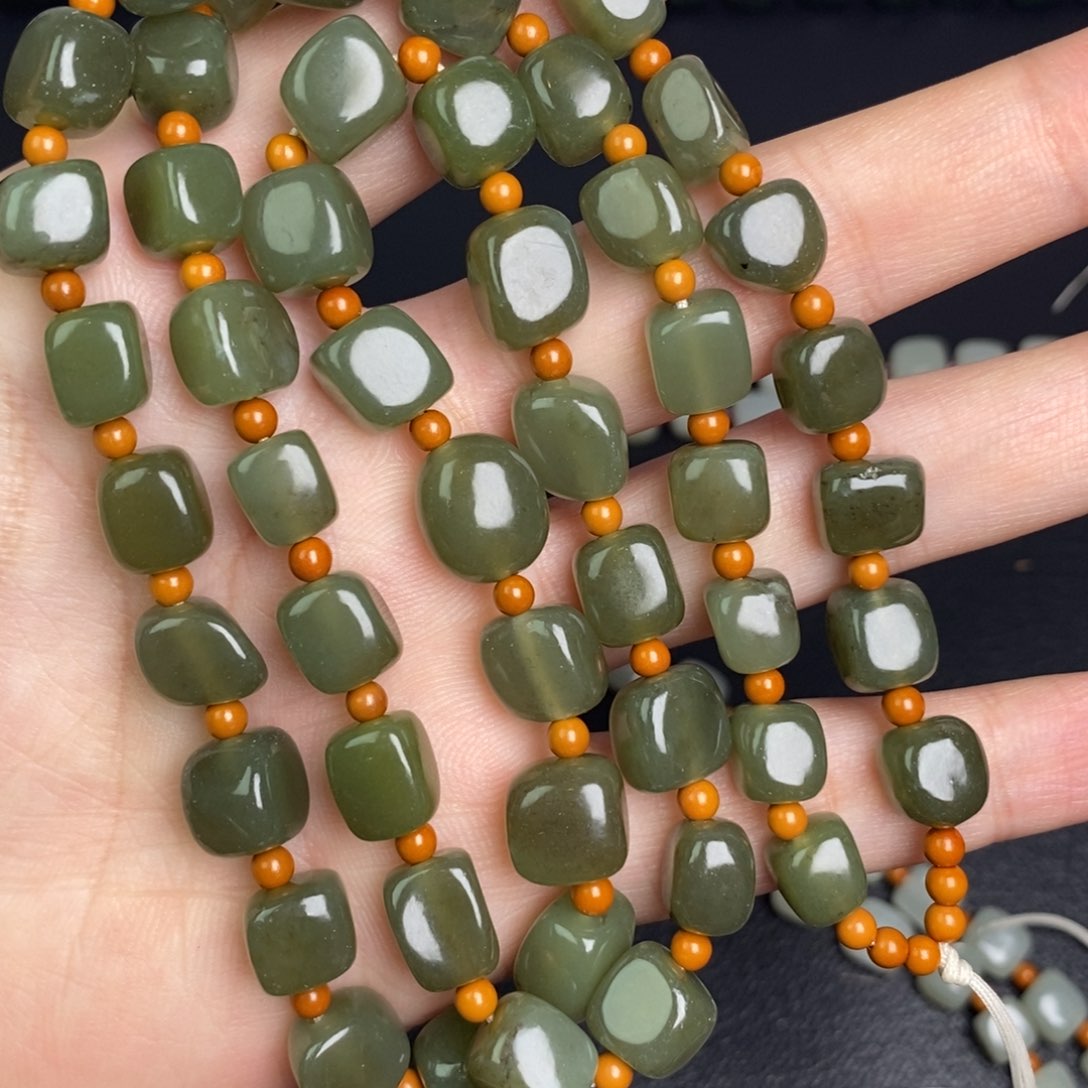 和田玉颈饰未镶嵌37