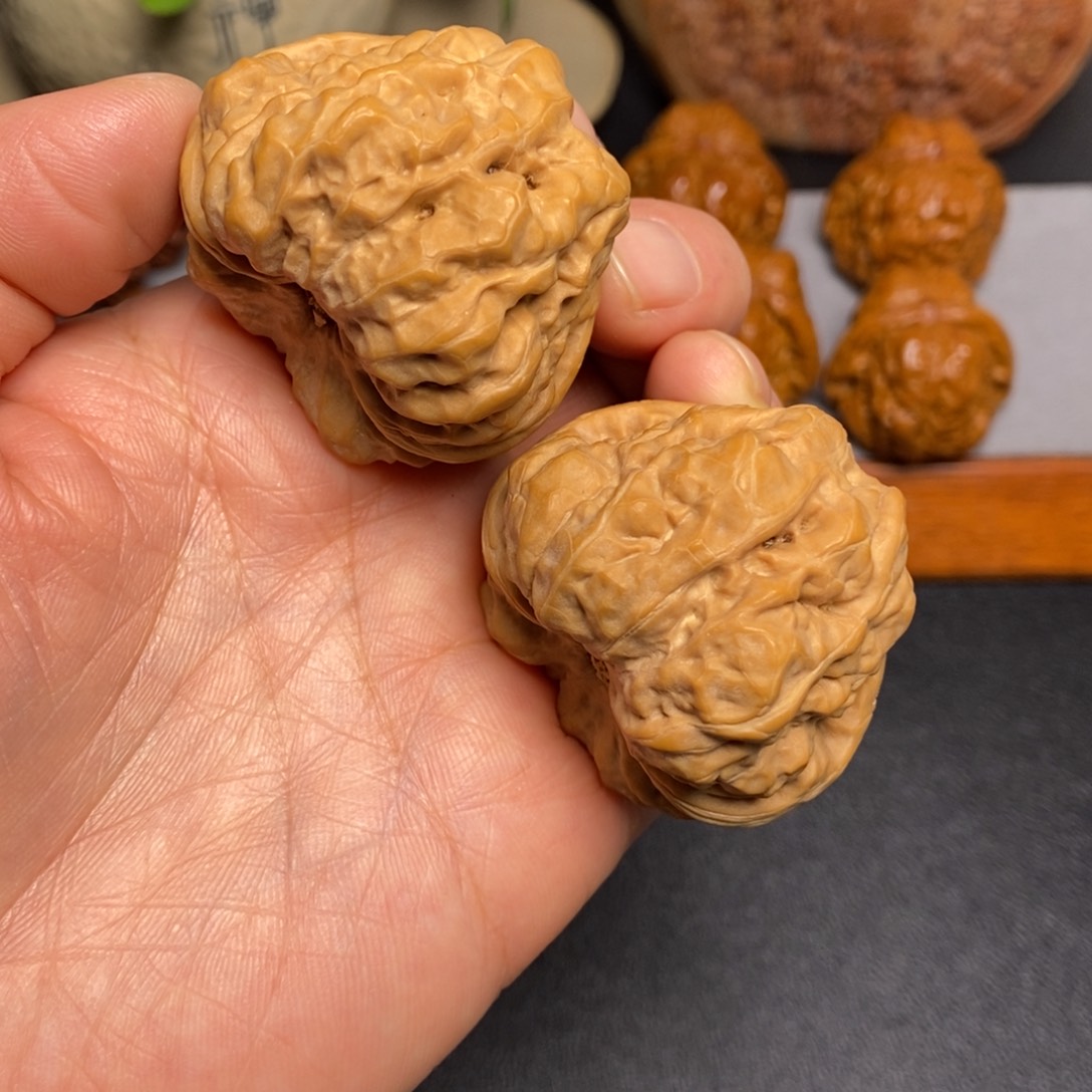 文玩核桃把件天****明43蛤蟆头