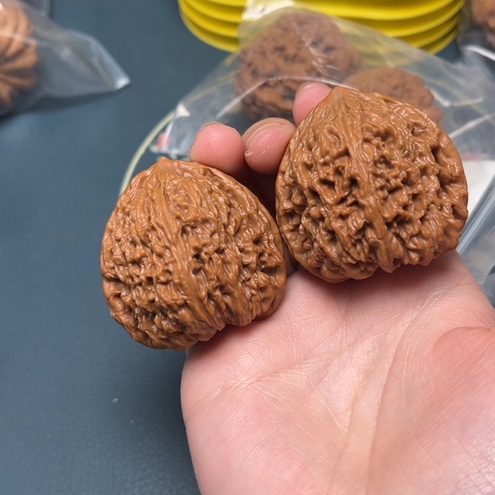 文玩核桃吊坠42-35932-05