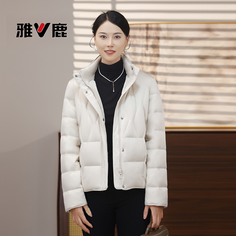 雅鹿短款羽绒服女装25年新款轻薄保暖立领外套