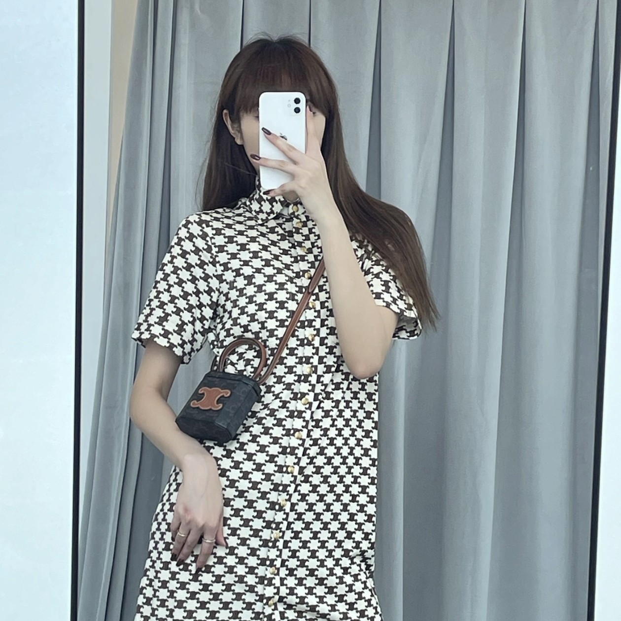 全新未使用 Celine/思琳 满印Logo单排扣短袖连衣裙 香草色/L