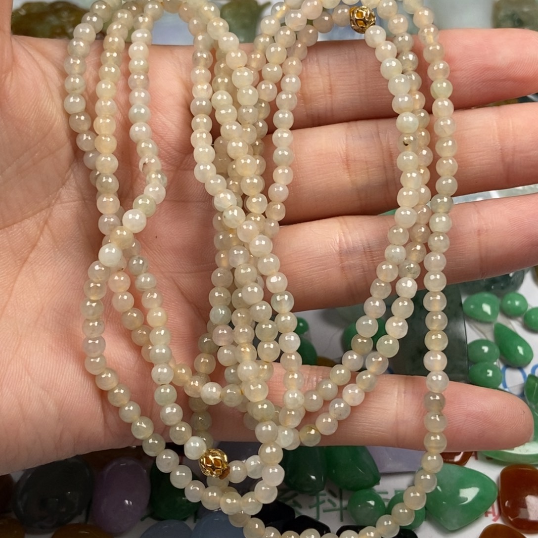 都***堰翡翠未镶嵌颈饰翡翠