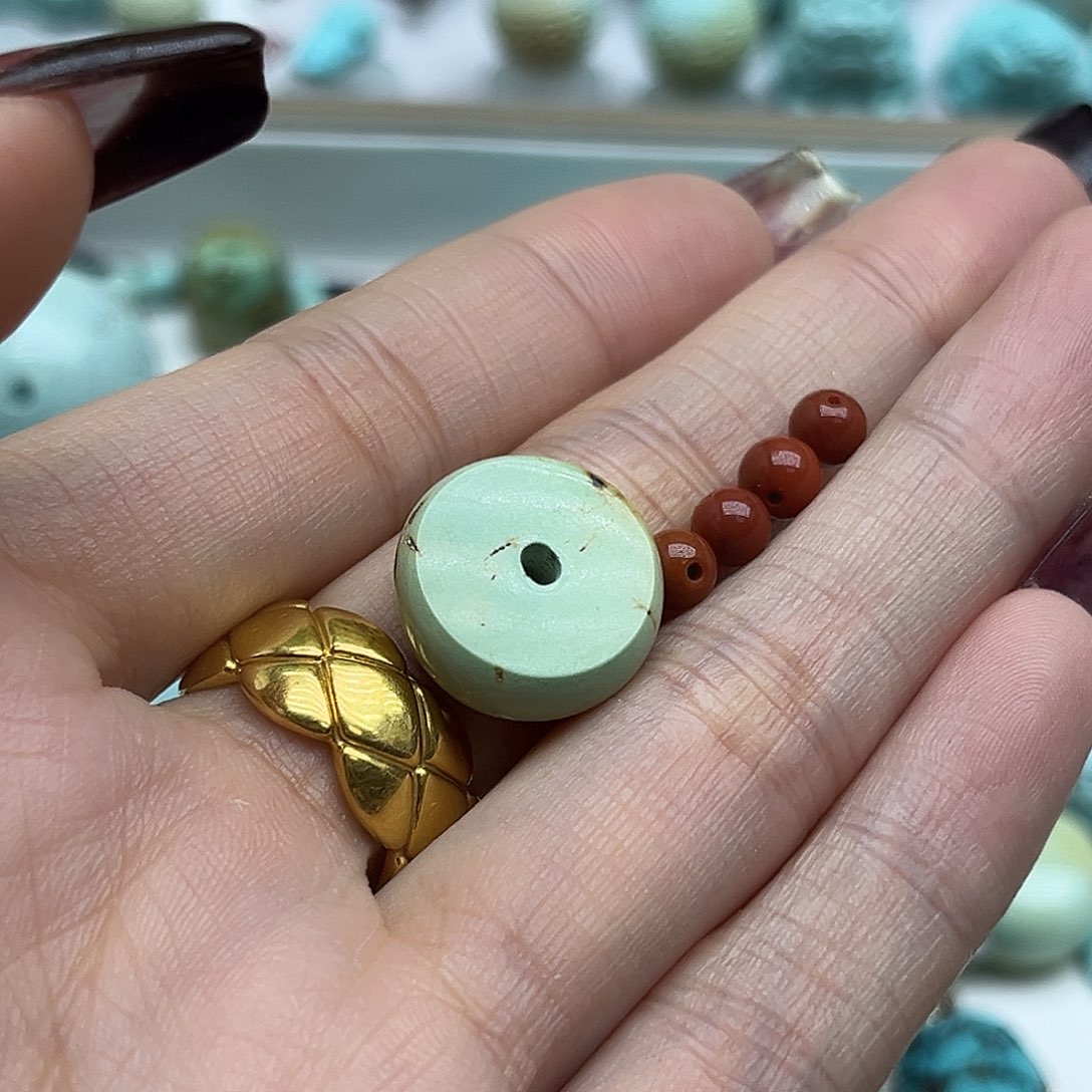 南红玛瑙未镶嵌珠宝奇石