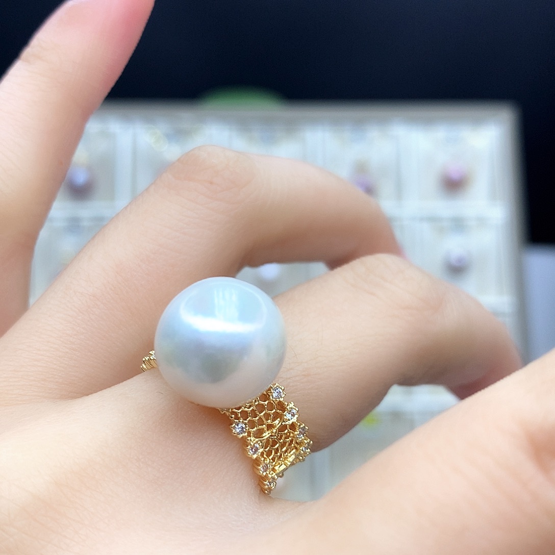 淡水珍珠颈饰合金