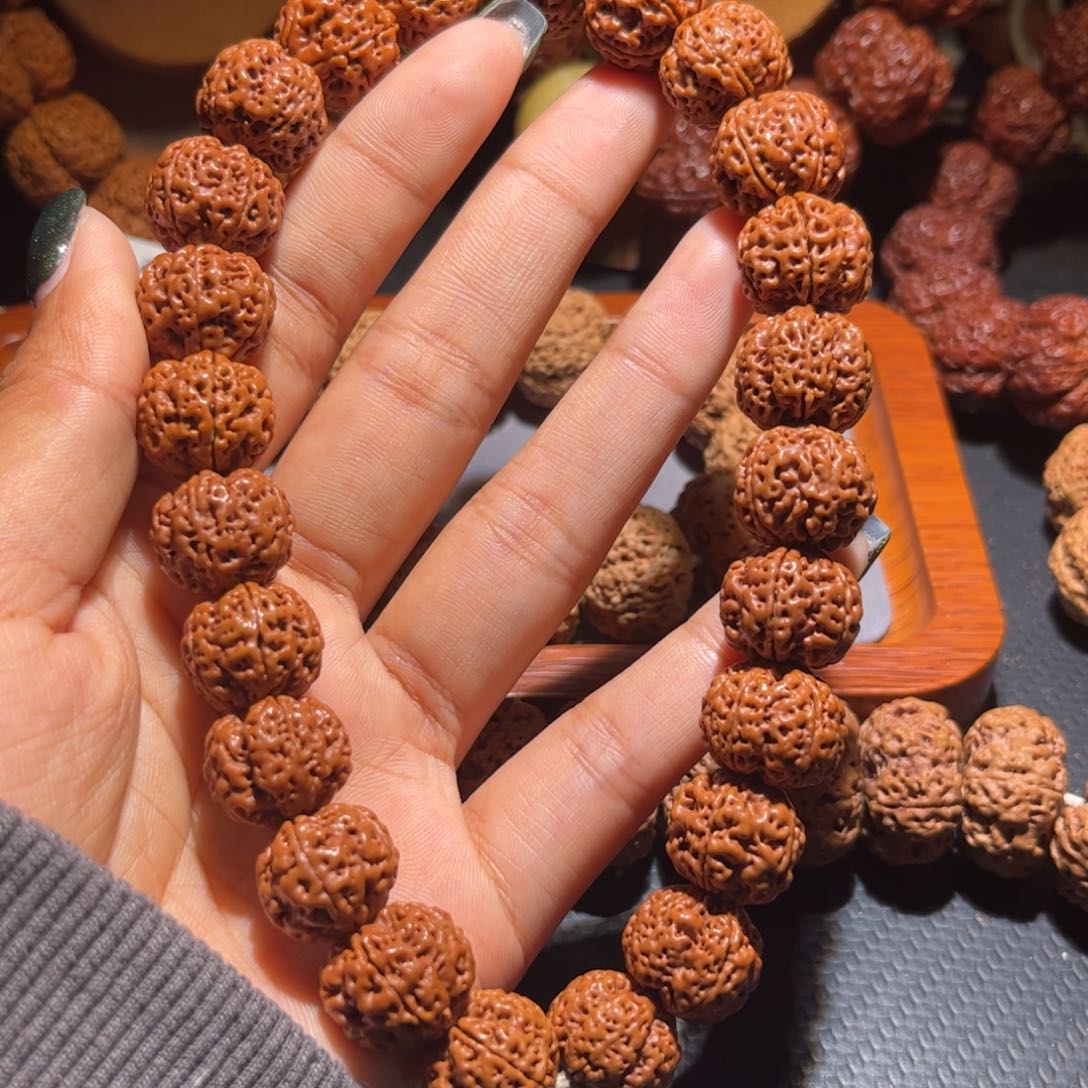 金刚菩提吊坠16五星蜂王手持