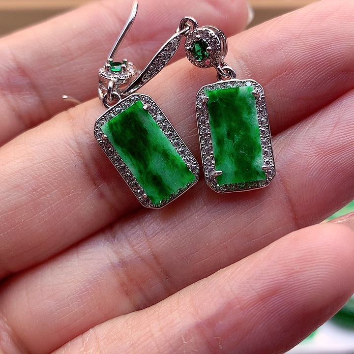 翡翠颈饰银S925镶嵌翡翠