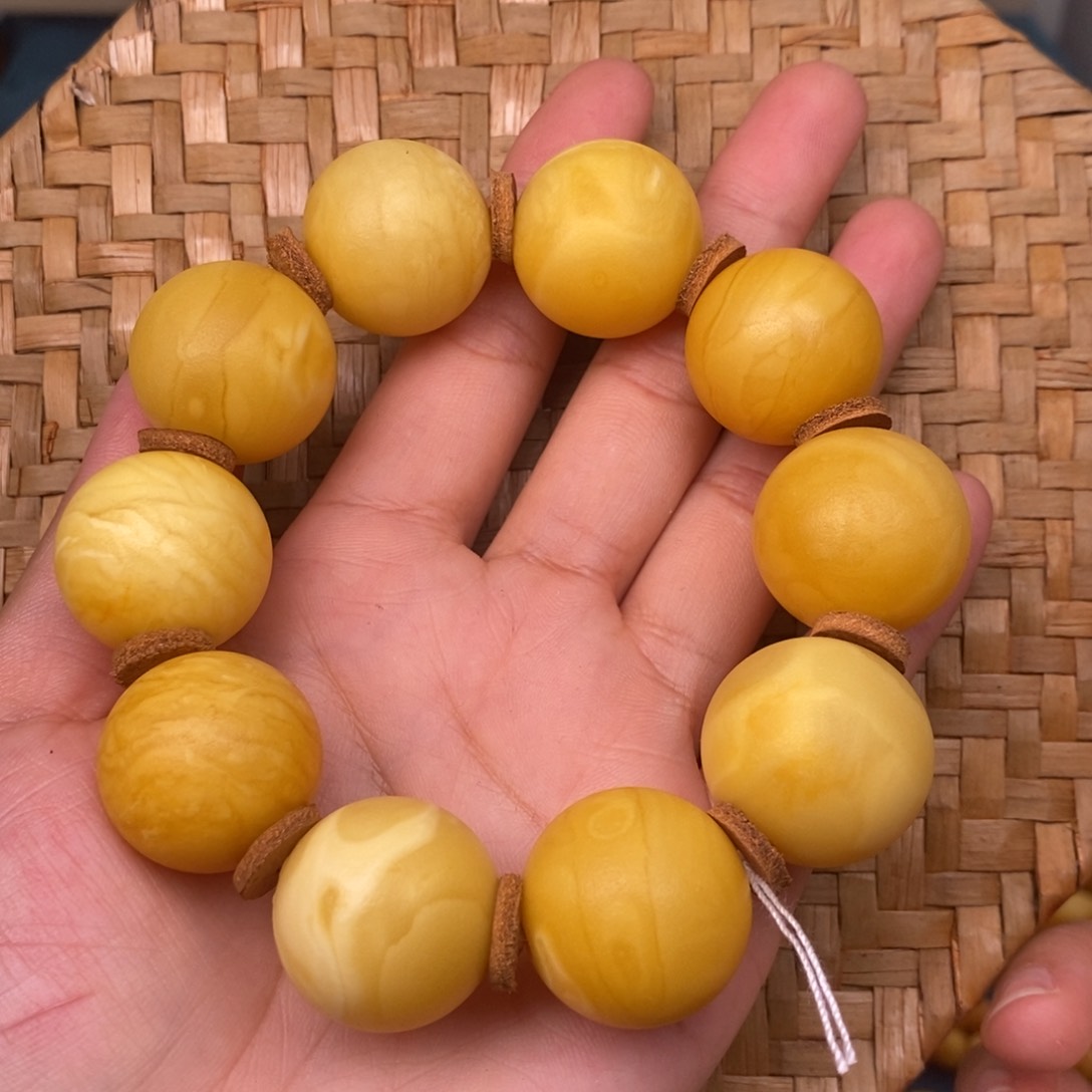 未镶嵌蜜蜡裸石蜜蜡