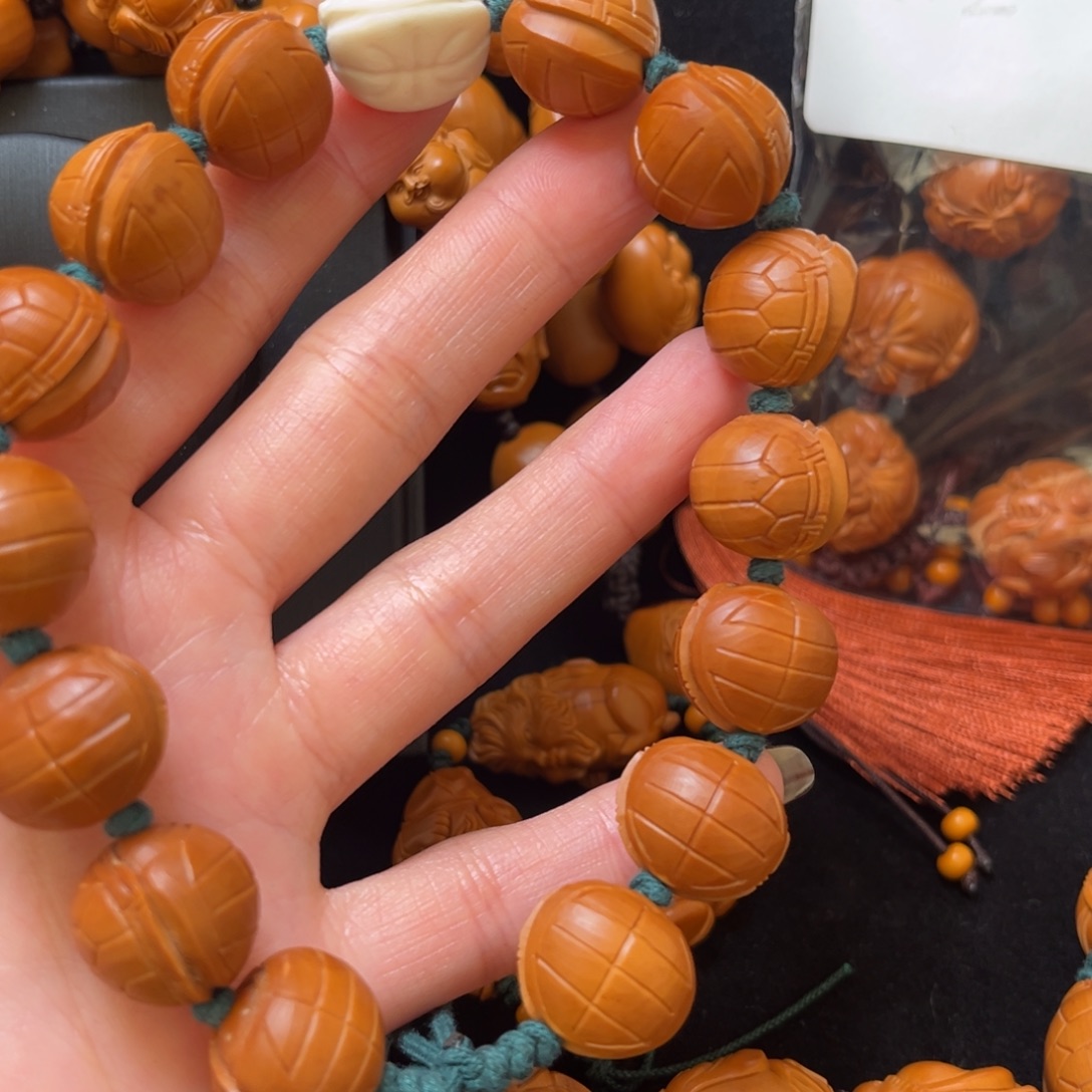 红***暖橄榄核手串富甲一方