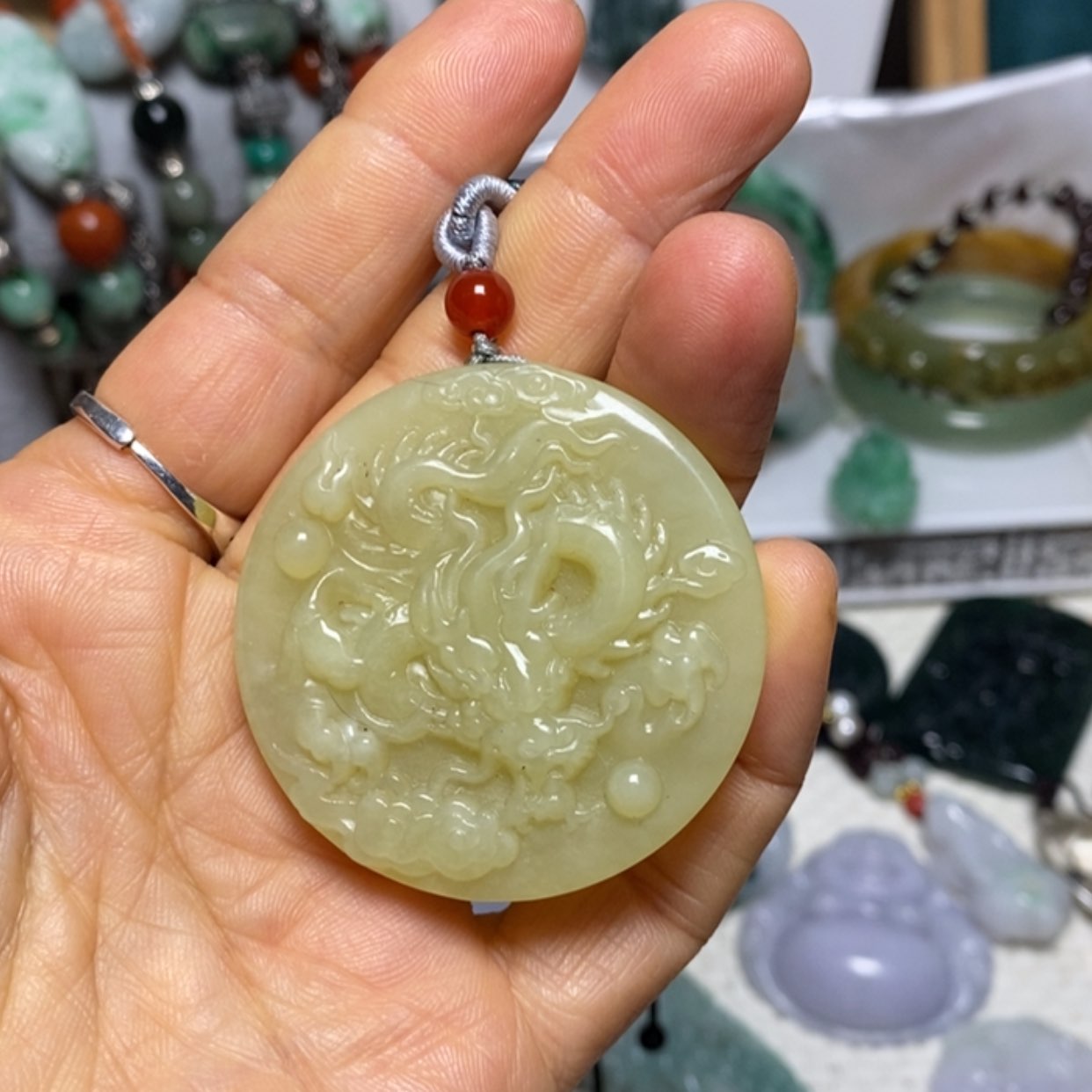 【闪购商品】翡翠吊坠(赠链)未镶嵌