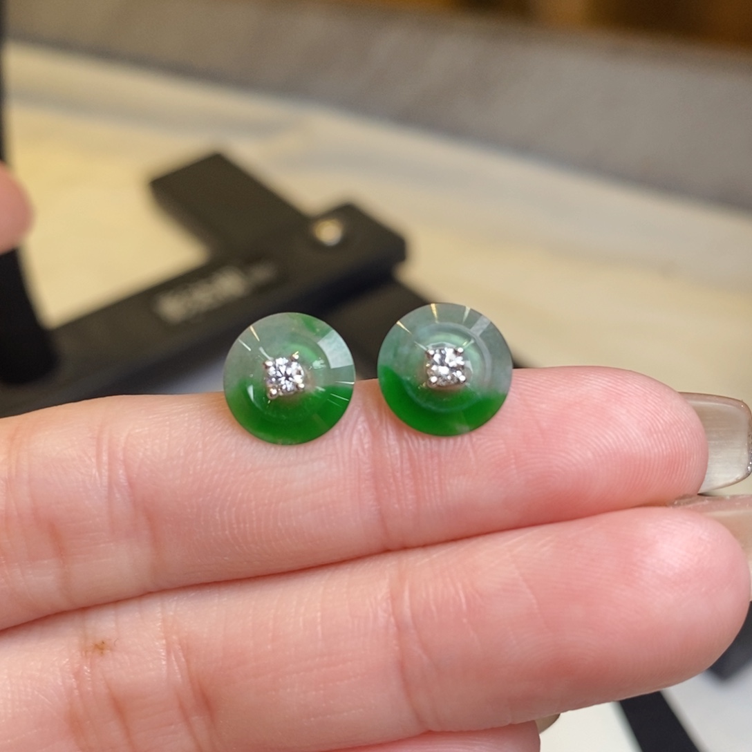 翡翠耳饰18K金镶嵌平安扣