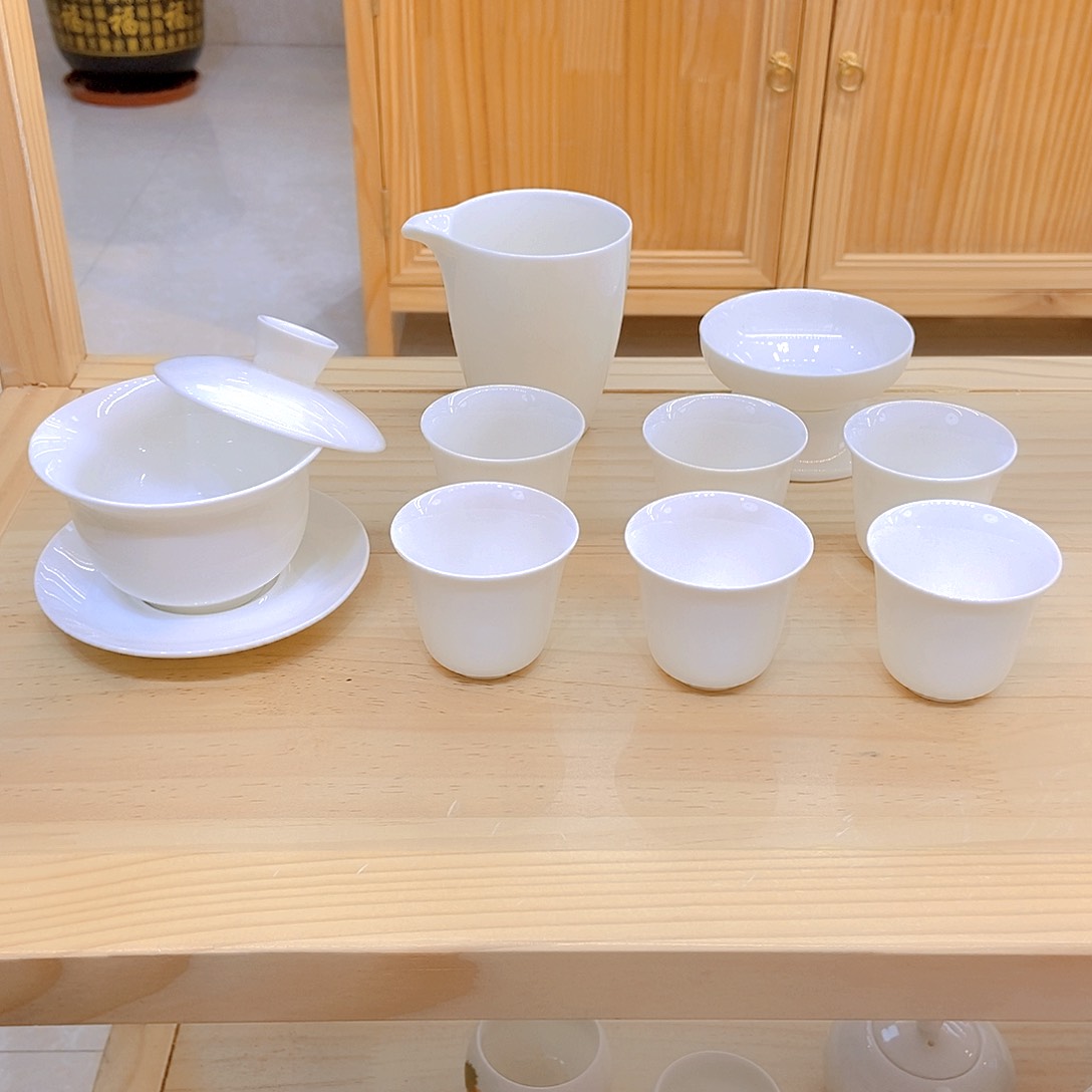 羊脂玉瓷茶具套装