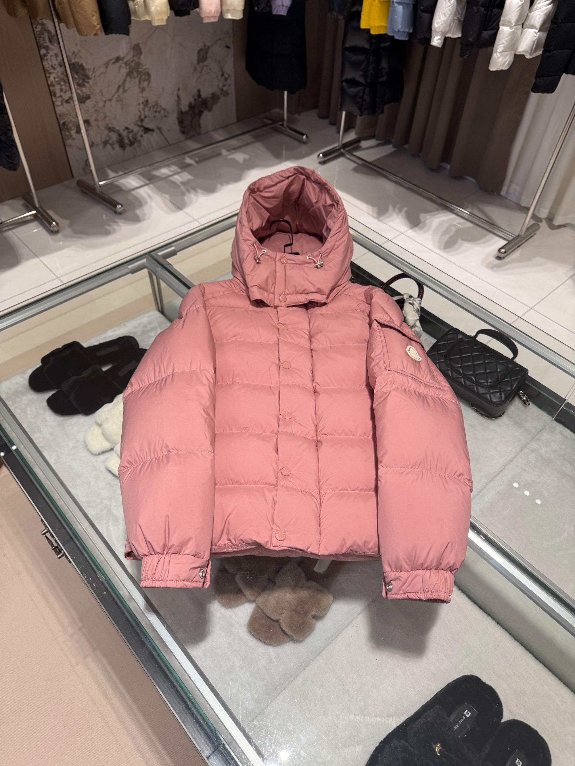 深圳peter li  2025新款羽绒服男女通用 70周年单标