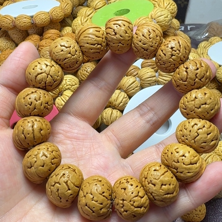 手串桃核树王纽扣