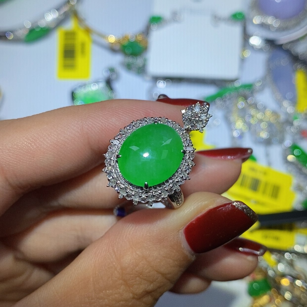 【闪购商品】翡翠颈饰18K金镶嵌噜**噜吊坠