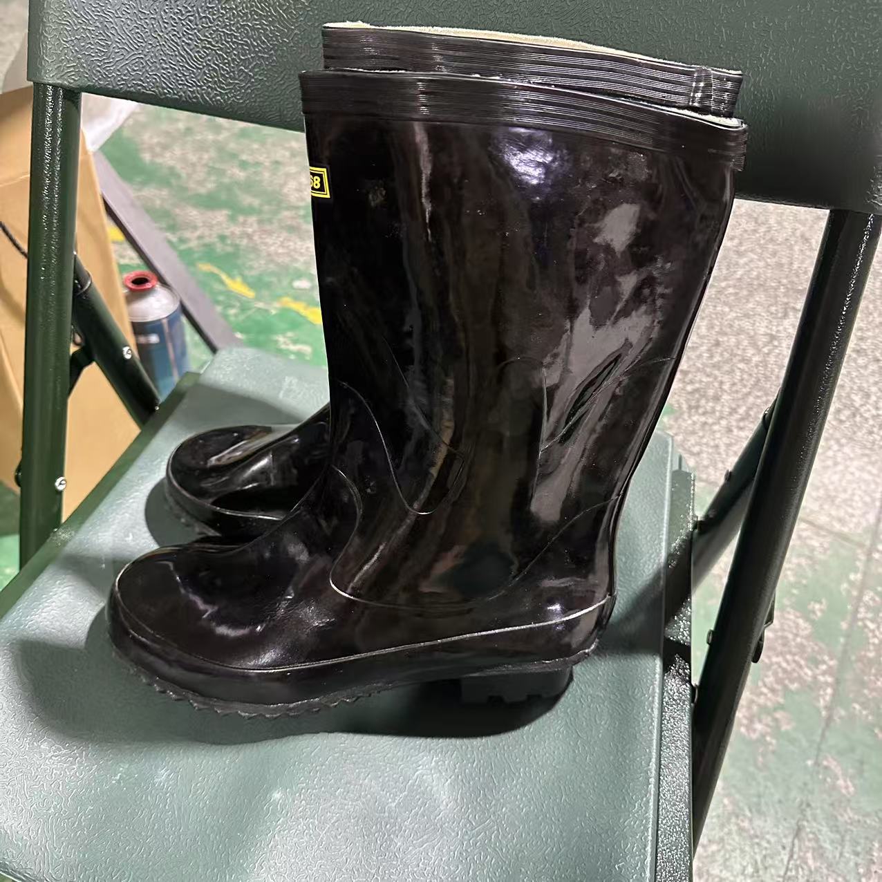 户外黑色长筒雨鞋