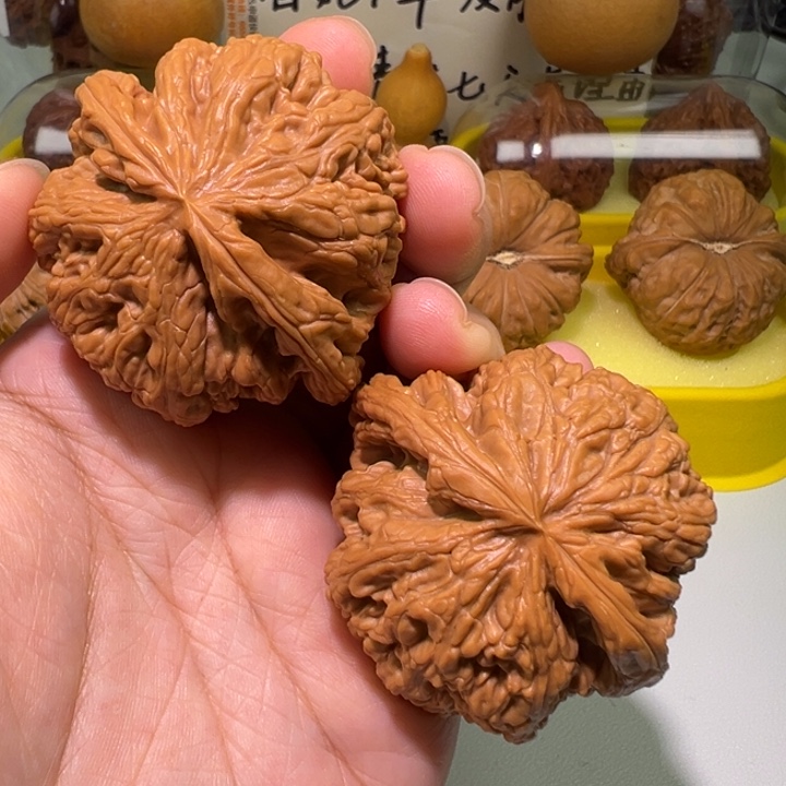 用***0文玩核桃把件49大粗筋