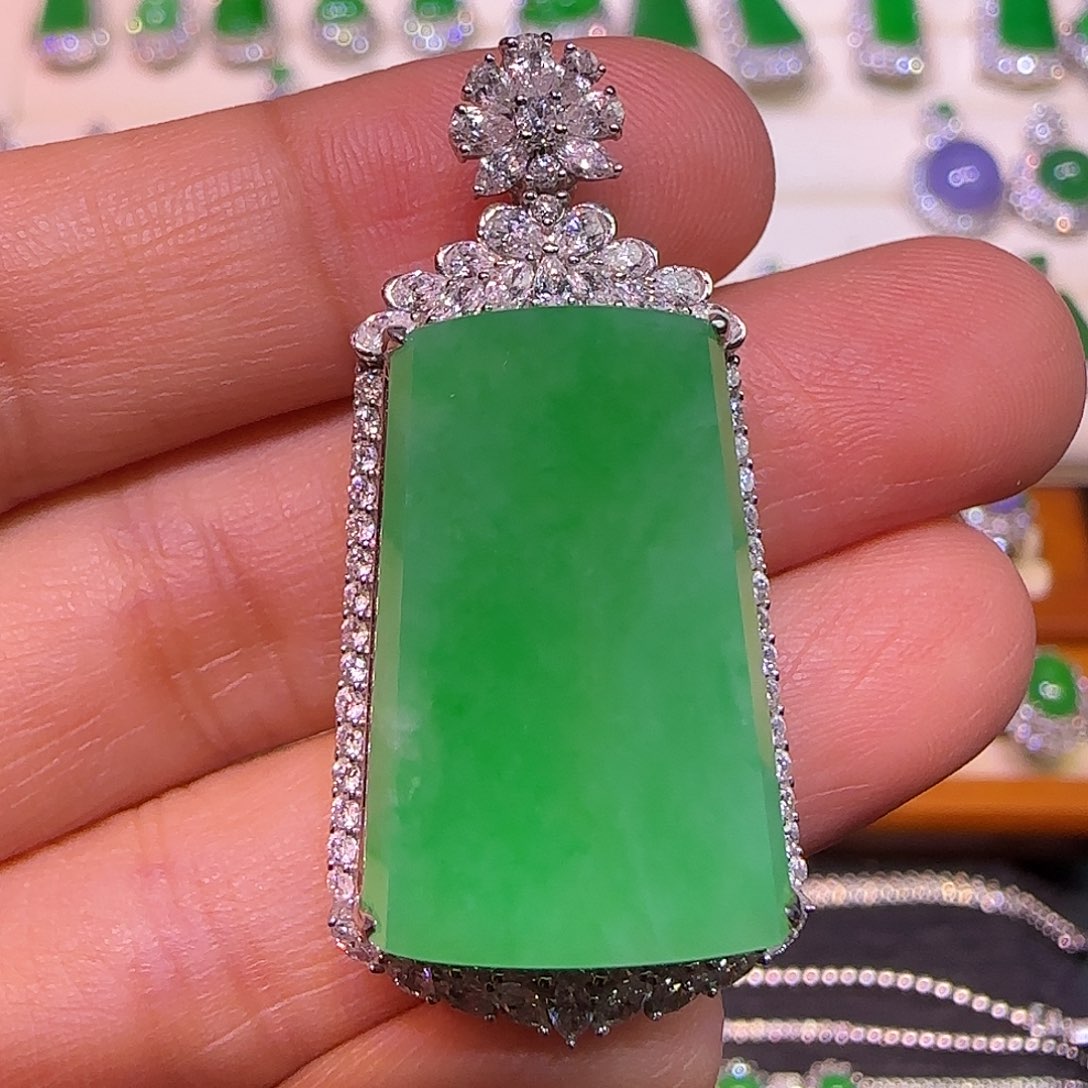 翡翠18K金镶嵌吊坠(不含链)