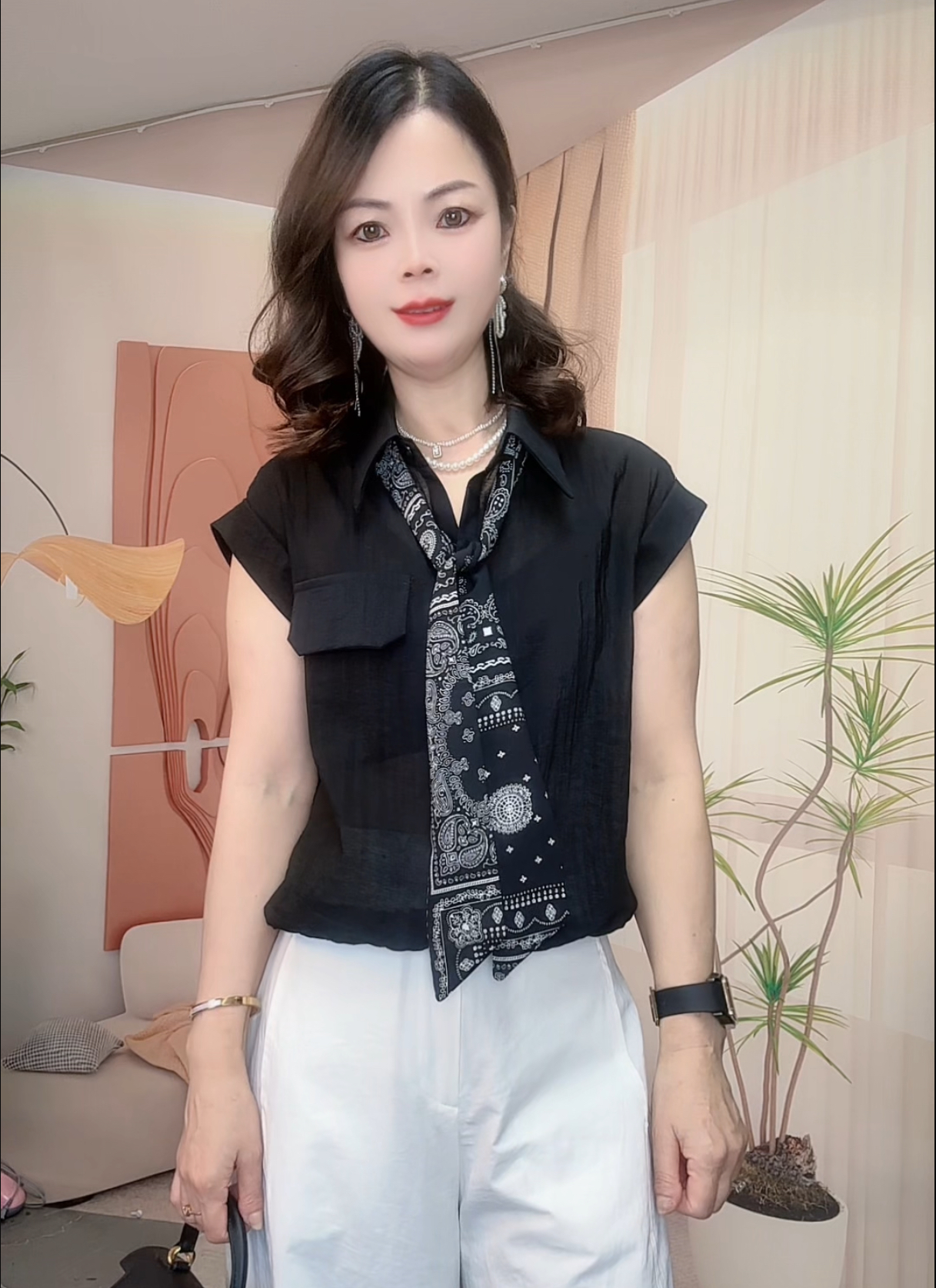 韩熙家 夏新款时尚设计感显瘦领带叠穿衬衫女小众翻领工装飞飞袖