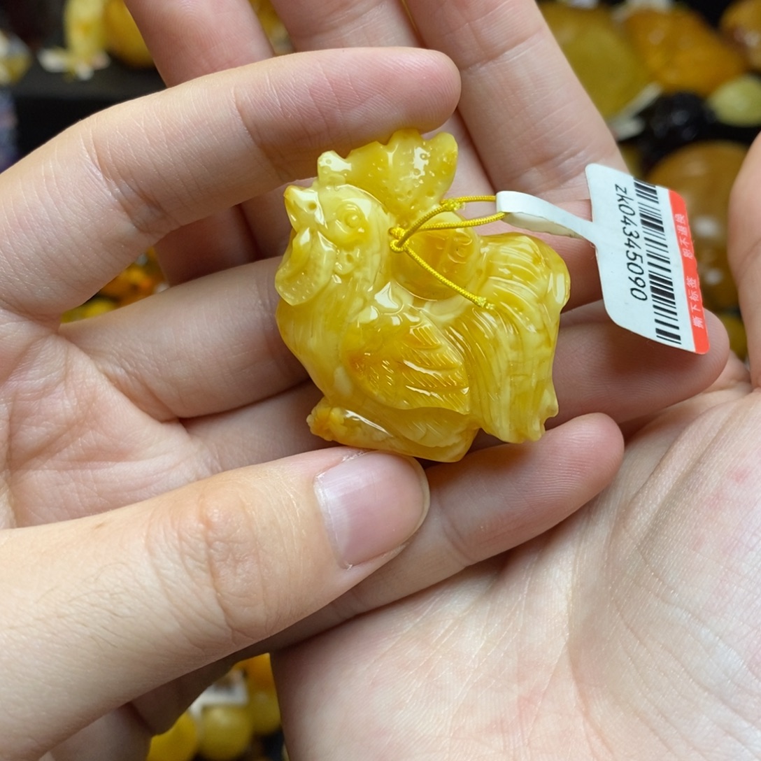 琥珀未镶嵌珠宝奇石