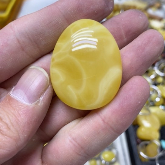 蜜蜡裸石未镶嵌吊坠