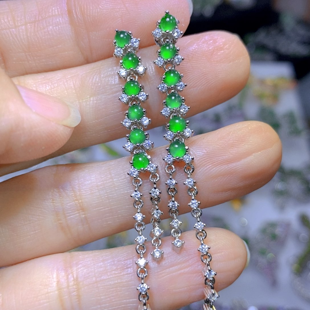 翡翠颈饰银S925镶嵌天然翡翠