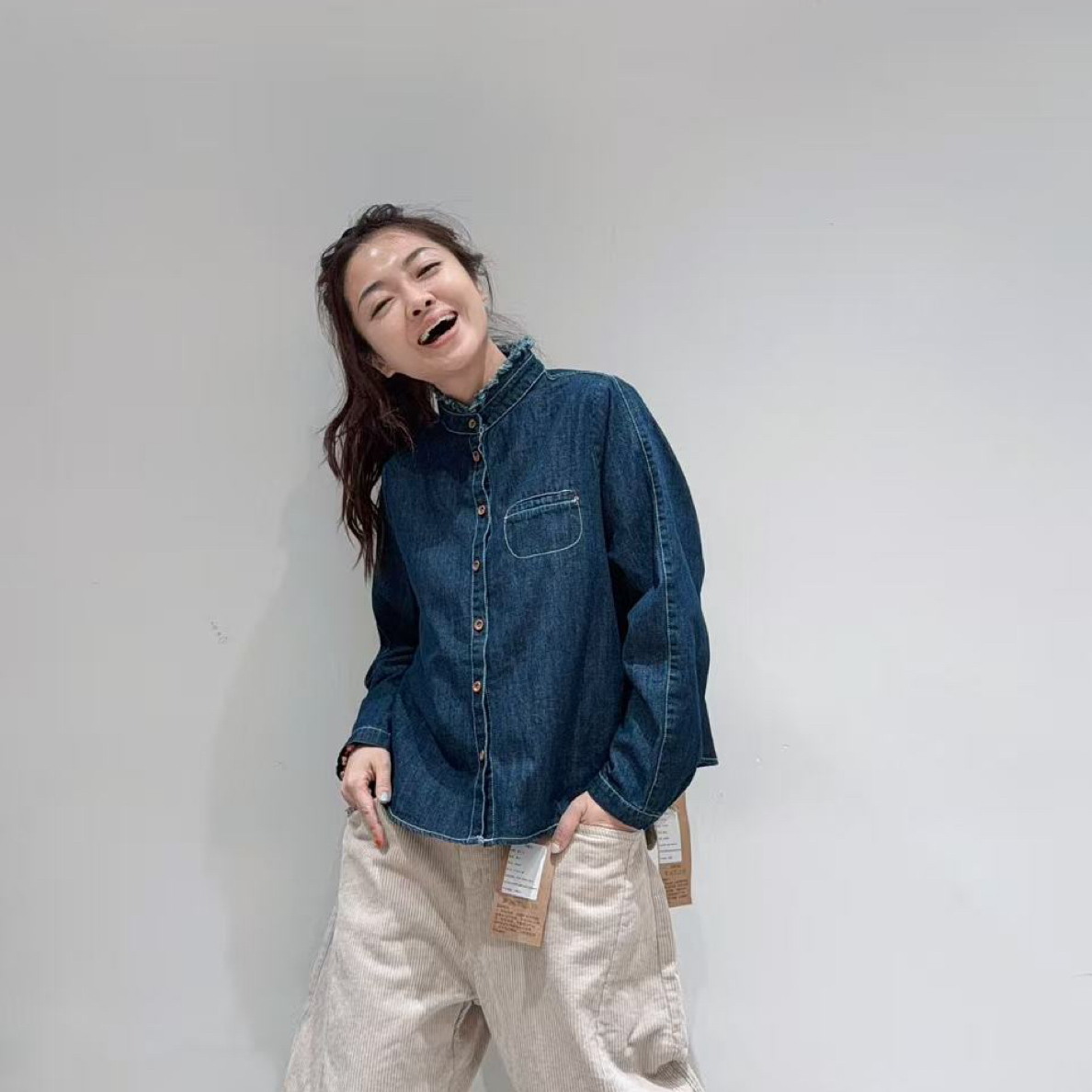 夏小朵 秋冬毛边领牛仔衬衫 时尚简约水洗小众毛边领牛仔衬衫