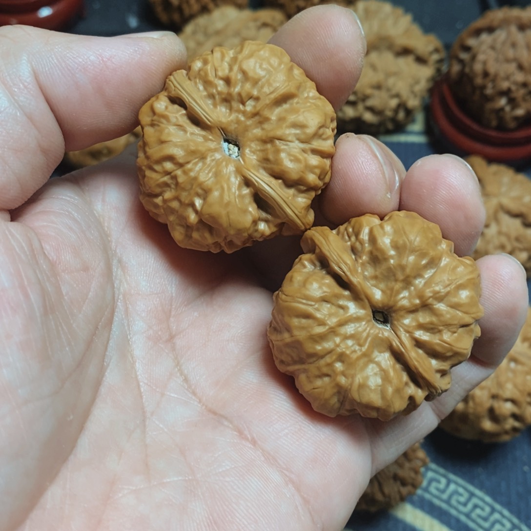 文玩核桃把件蛤蟆头 37 99