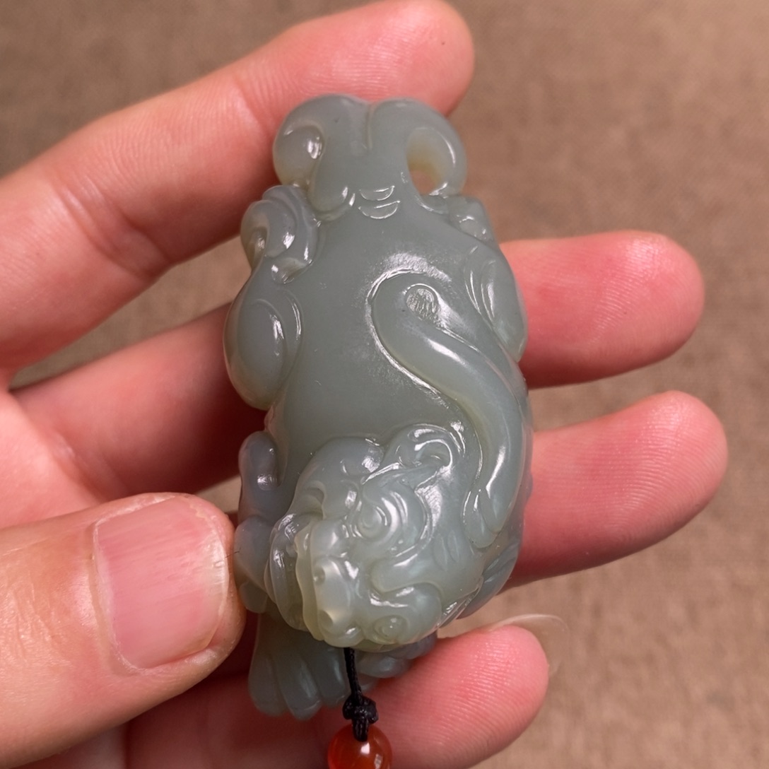 未镶嵌和田玉挂件