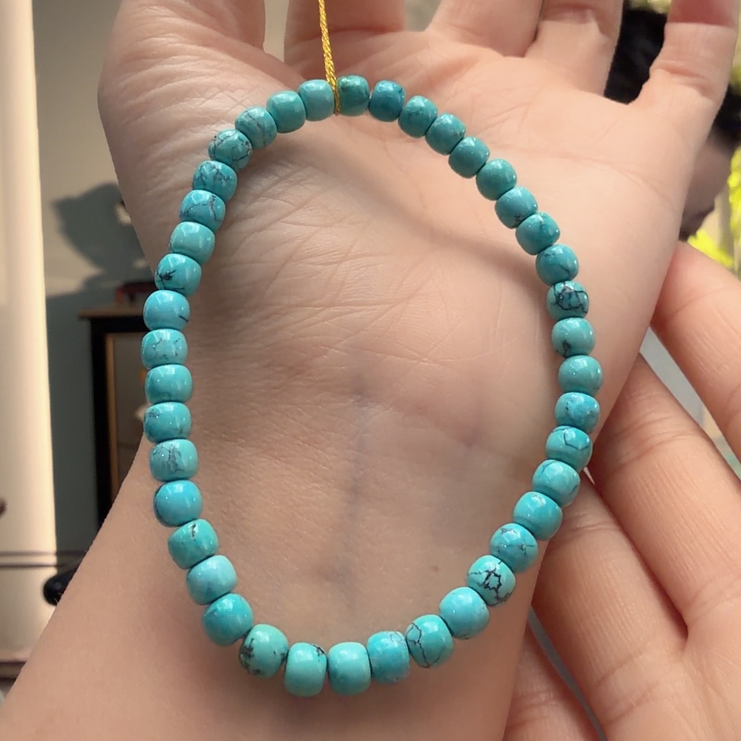 绿松石未镶嵌颈饰