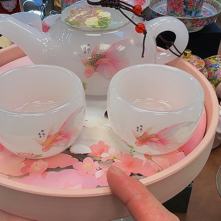 段泥茶杯图咯某人咯哦兔子哦哦