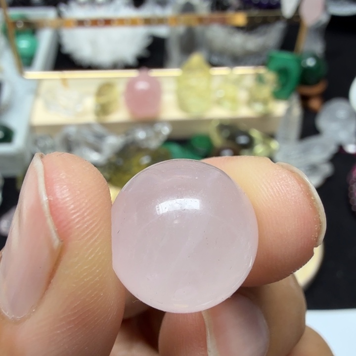 未镶嵌颈饰水晶水晶