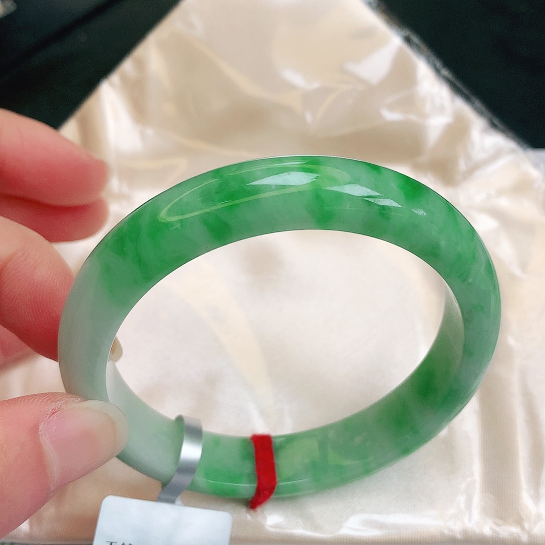 【闪购商品】翡翠手镯未镶嵌缅甸天然a货翡翠