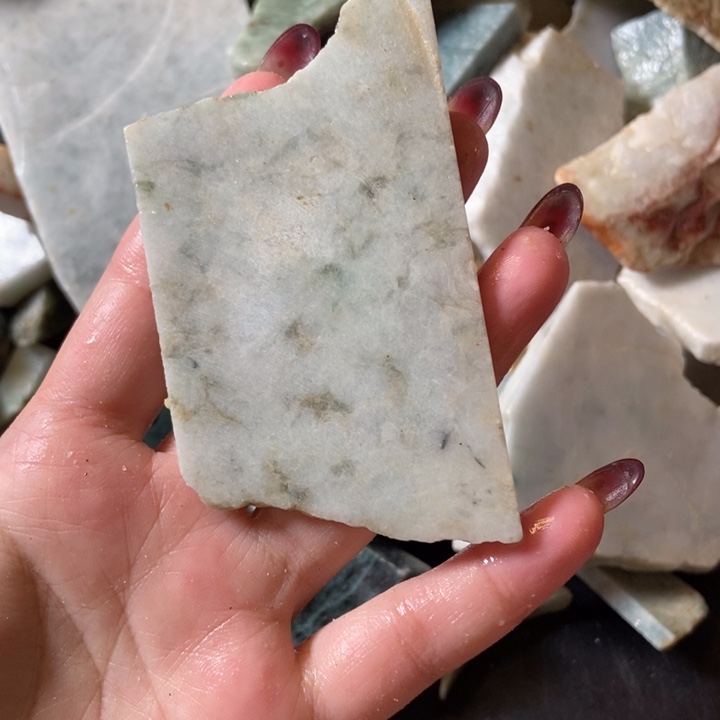 翡翠颈饰未镶嵌天然翡翠