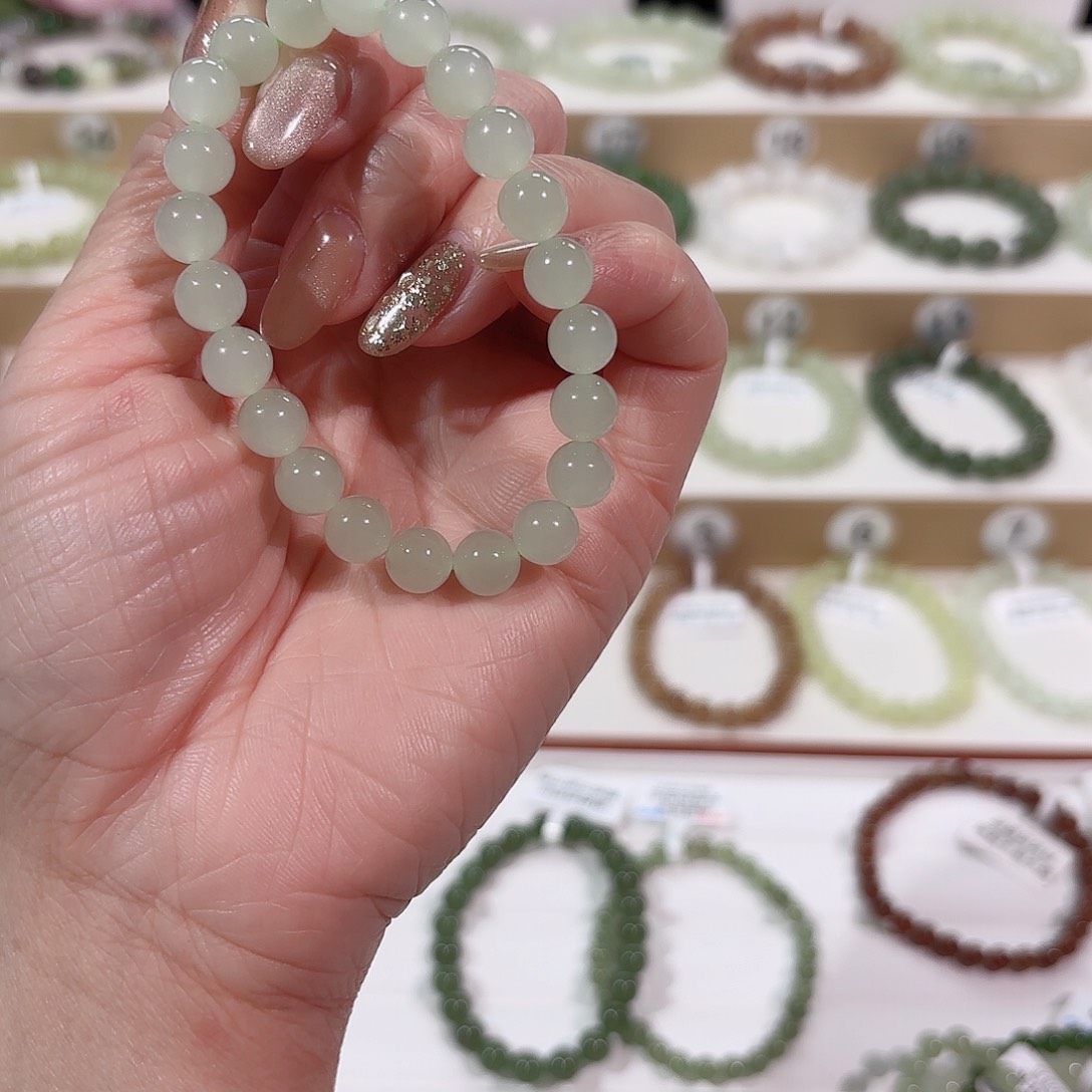 和田玉手链未镶嵌V